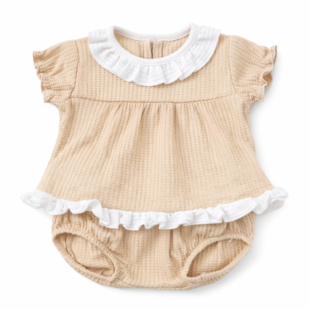 Conjunto Rodas Beige Volante