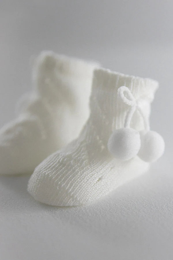 Calcetín Recién Nacido Hueso Borlitas