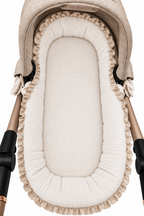 Cubre Capazo Mixto Bambula Blanco Volante Beige