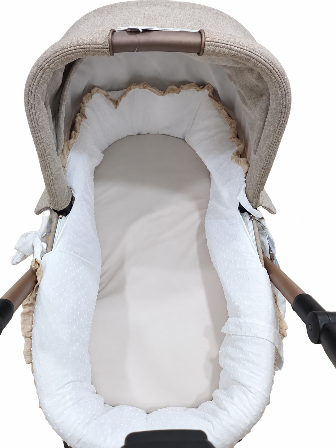 Cubre Capazo Plumeti Blanco Volante Beige