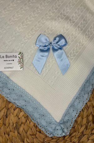 Toca Blanca con Puntilla
