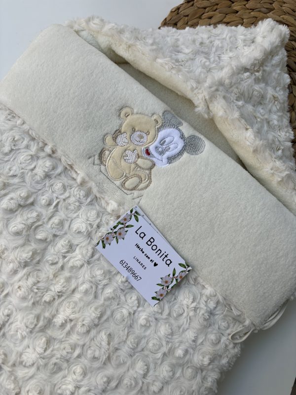Saco Capazo Ratón Bordado Blanco Roto