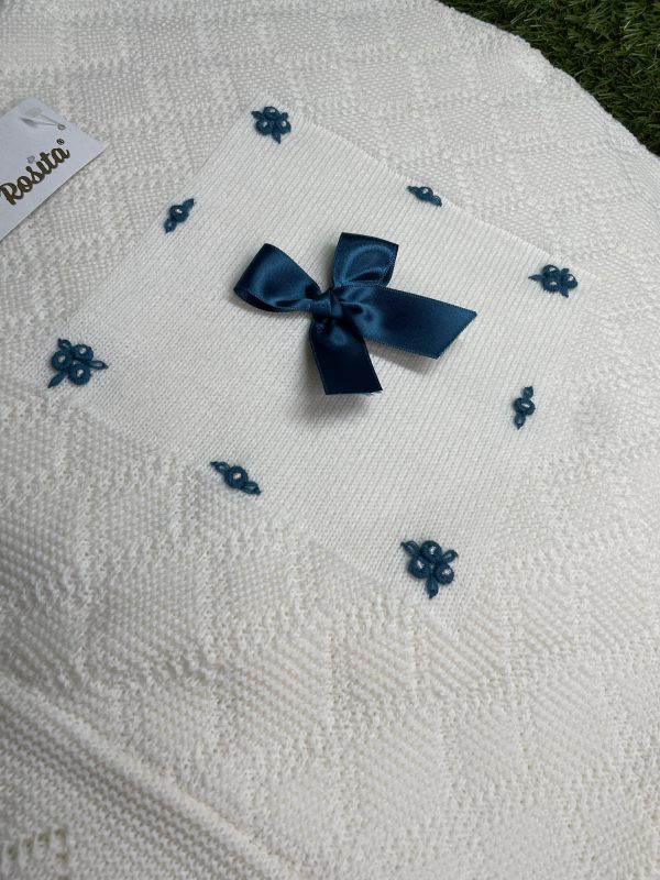 Toca Blanca con Lazo Azul