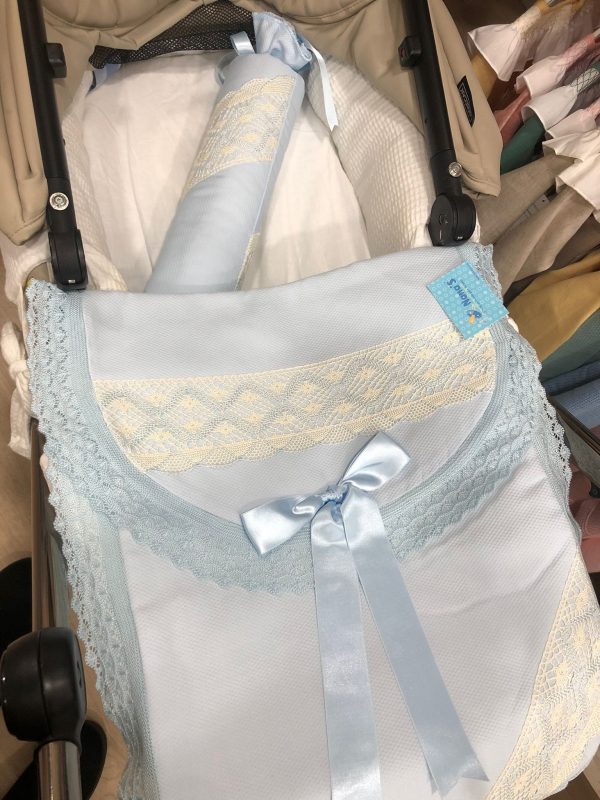 Colcha Bordada con Caramelo Azul